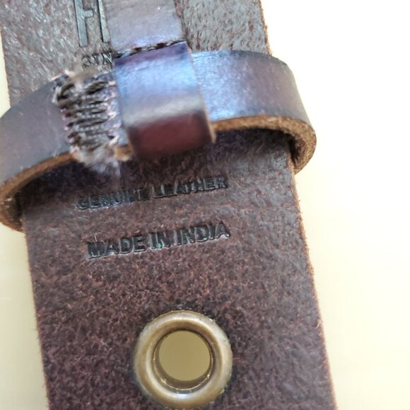 Frye Leather Grommet Belt Size Medium - Picture 13 of 13